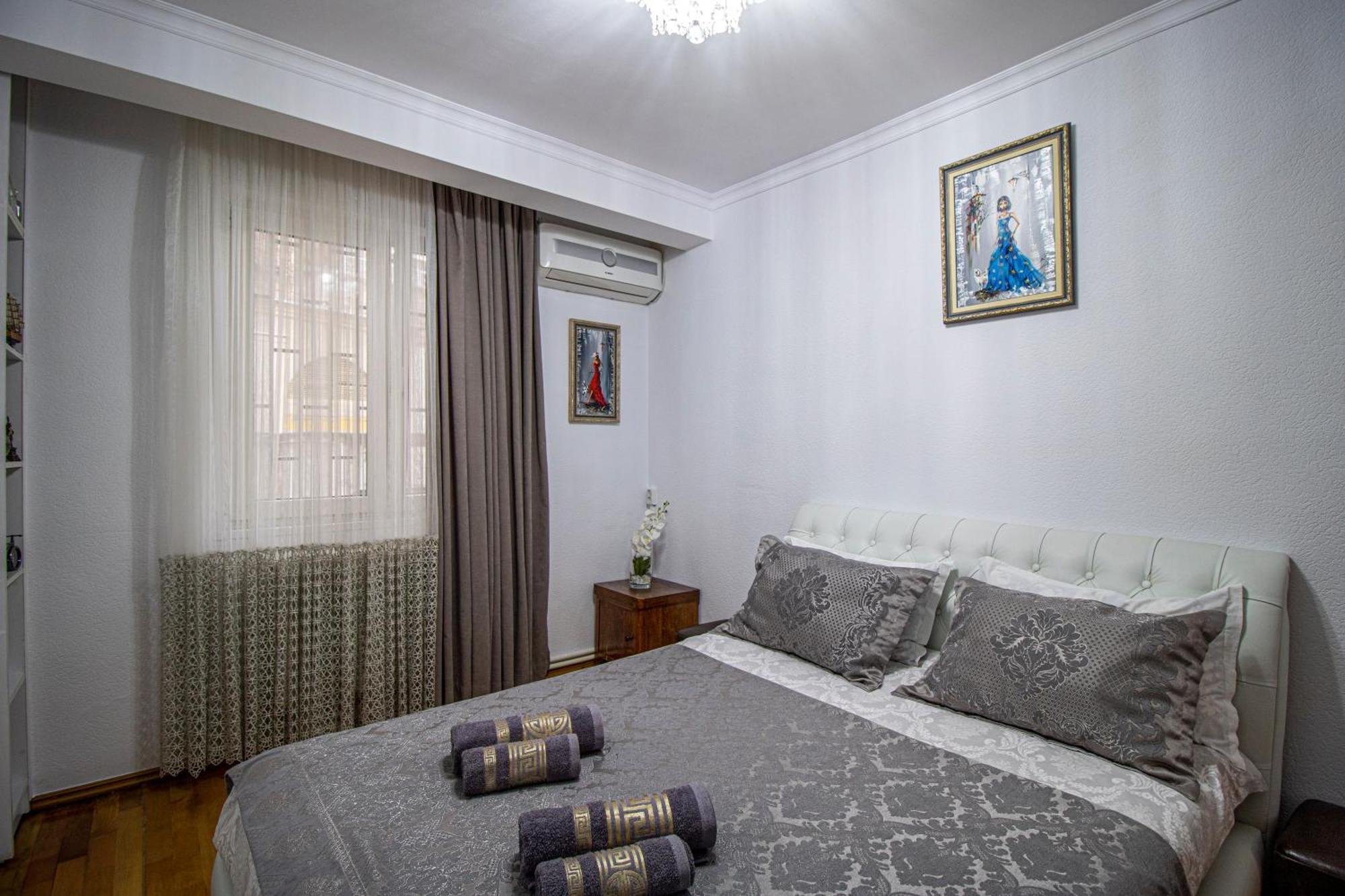 Cozy Apartment On Kostava Tbilisi Exterior photo