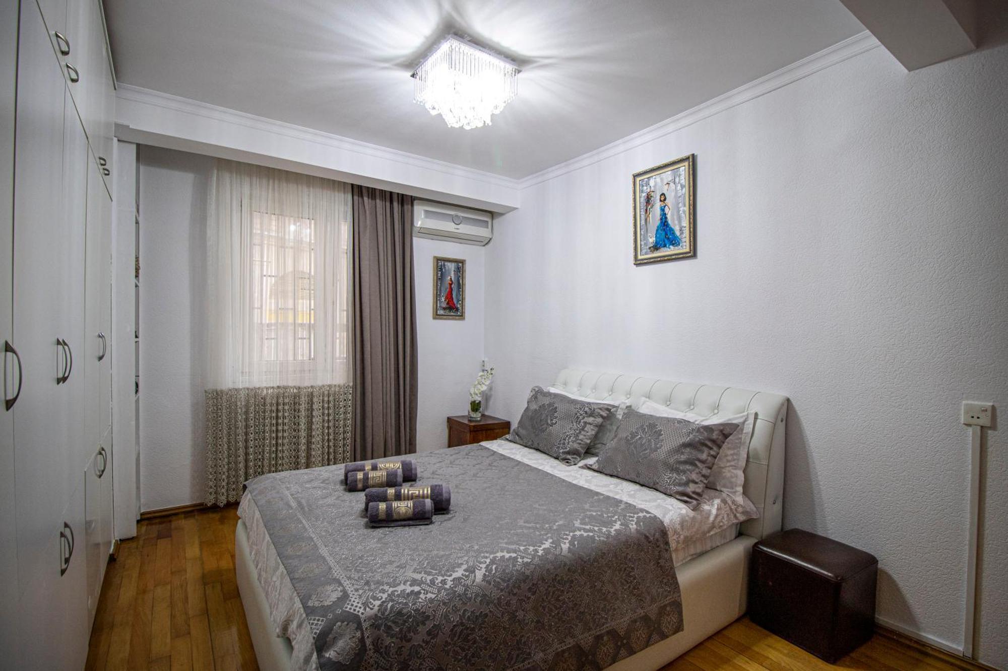 Cozy Apartment On Kostava Tbilisi Exterior photo