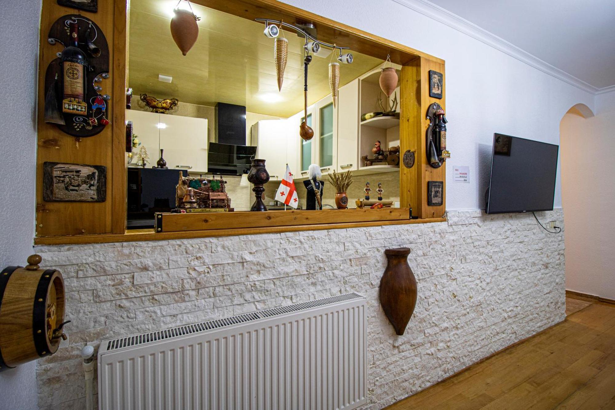 Cozy Apartment On Kostava Tbilisi Exterior photo